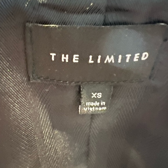 094. THE LIMITED BLACK MINI BUTTON UP VEST XS - Picture 2 of 3